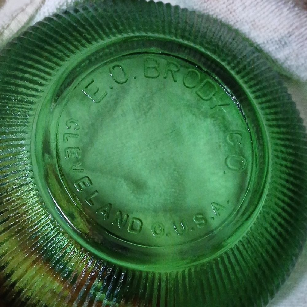 E.O. Brody Co. Green Glass Bowl